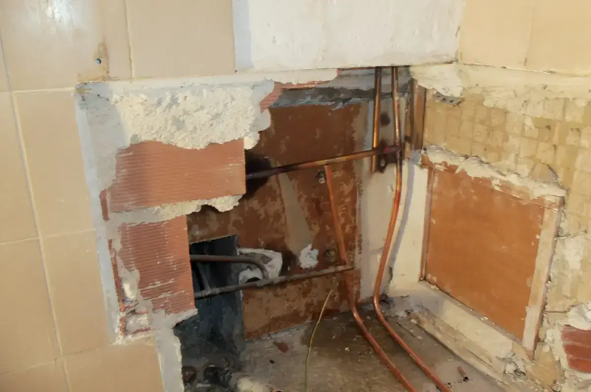rénovation en cours d'un appartement à Marseille