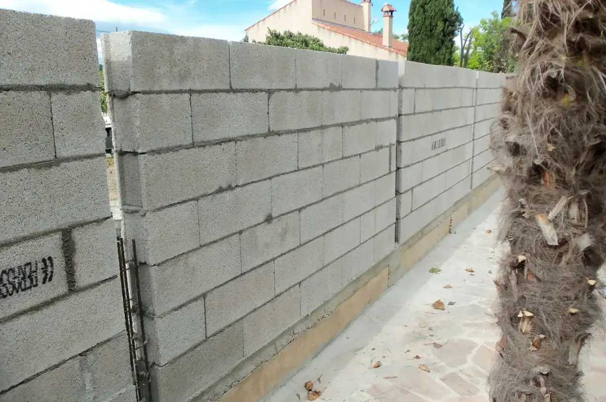 Maçonnerie extérieure à Marseille