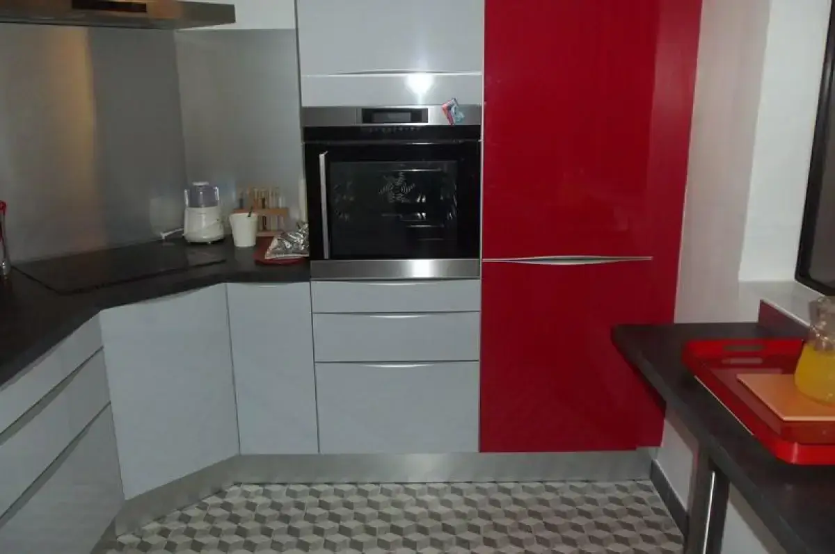 Travaux de rénovation d'une cuisine aménagée