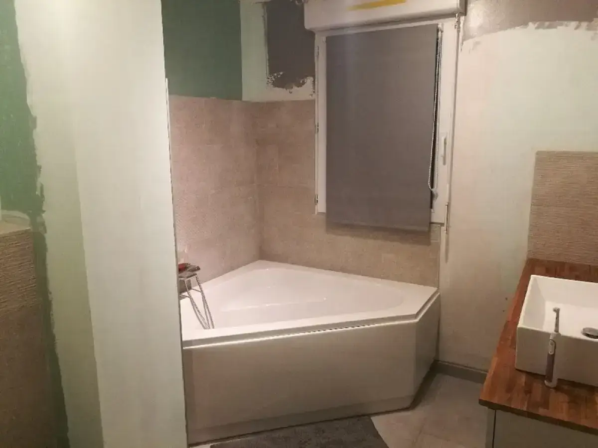Travaux de rénovation salle de bain tout corps d'état